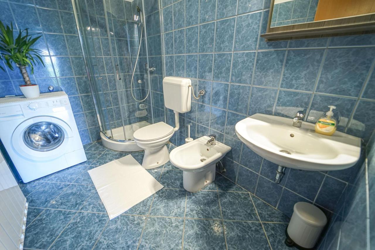 Apartment Full Moon Pobegi Zewnętrze zdjęcie