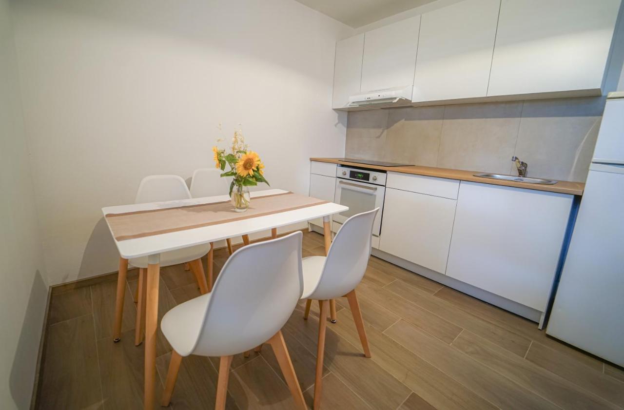 Apartment Full Moon Pobegi Zewnętrze zdjęcie